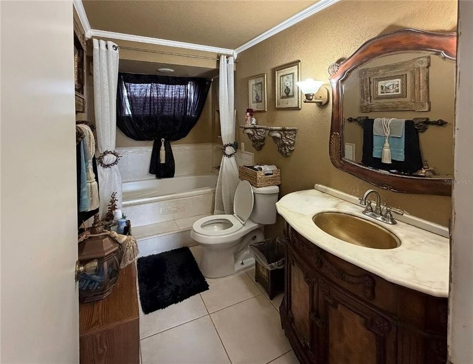 На продажу: $363,000 (4 спален, 2 ванн, 1655 Квадратных фут)