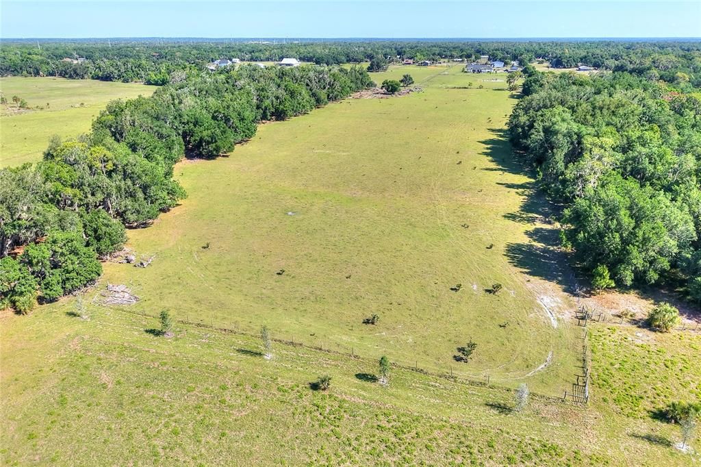 На продажу: $1,200,000 (20.00 acres)