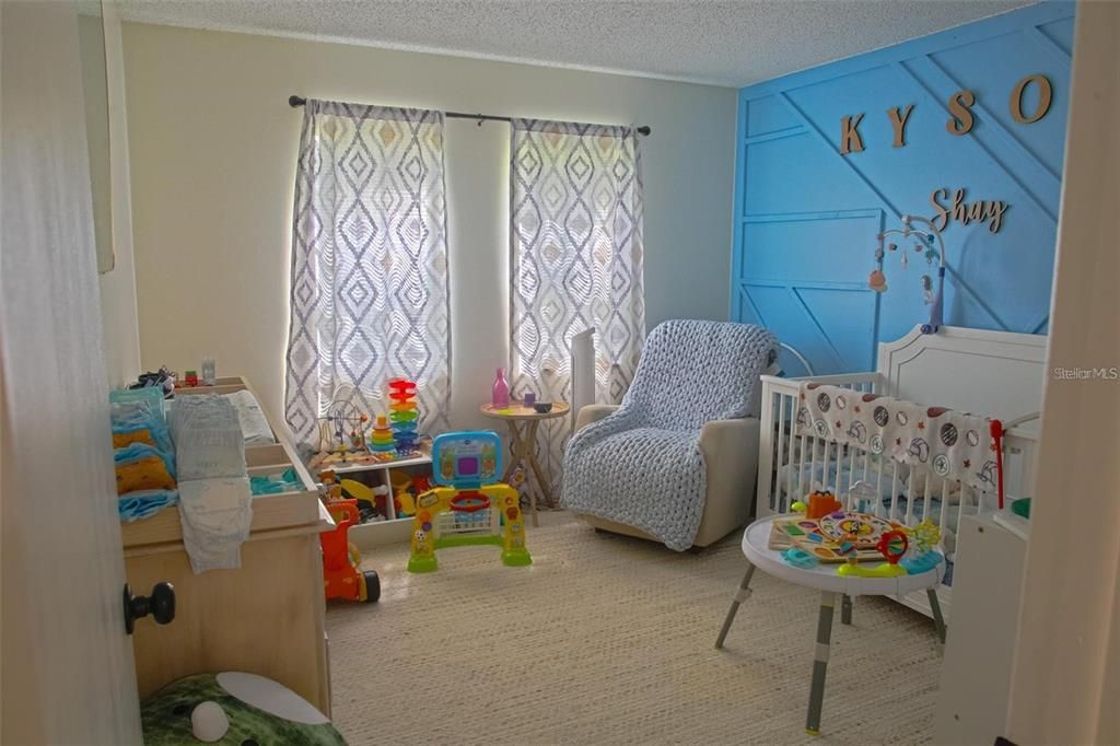 For Sale: $146,900 (2 beds, 2 baths, 930 Square Feet)