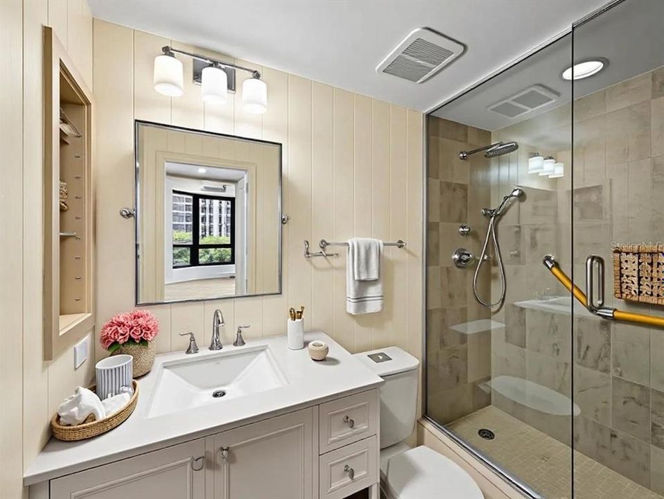 For Sale: $1,000,000 (2 beds, 2 baths, 1827 Square Feet)