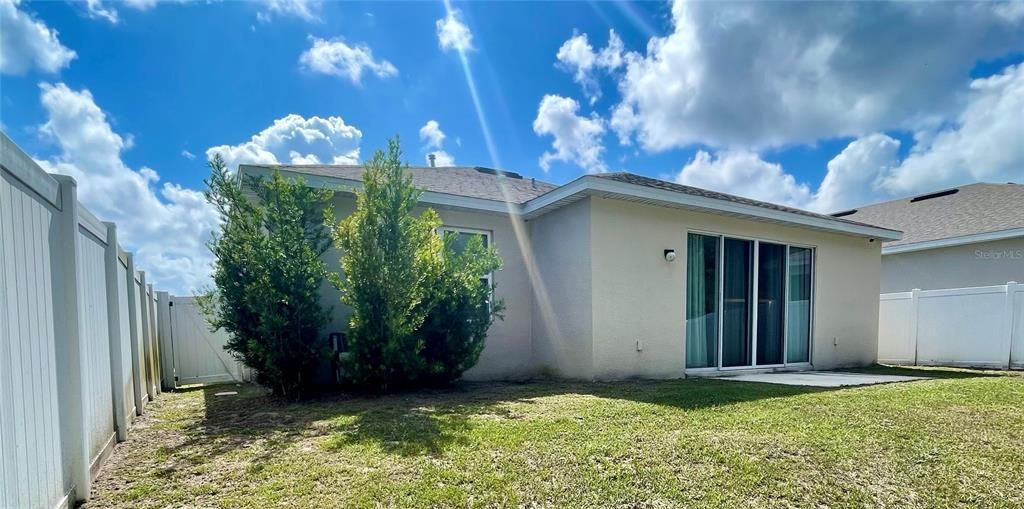 En Venta: $335,900 (3 camas, 2 baños, 1437 Pies cuadrados)