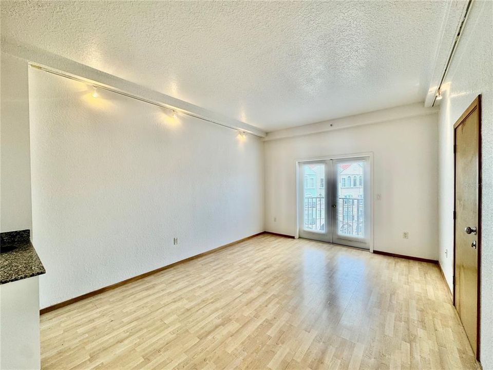 En Venta: $199,000 (2 camas, 2 baños, 1250 Pies cuadrados)