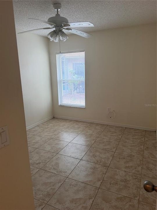For Rent: $1,975 (3 beds, 2 baths, 1546 Square Feet)