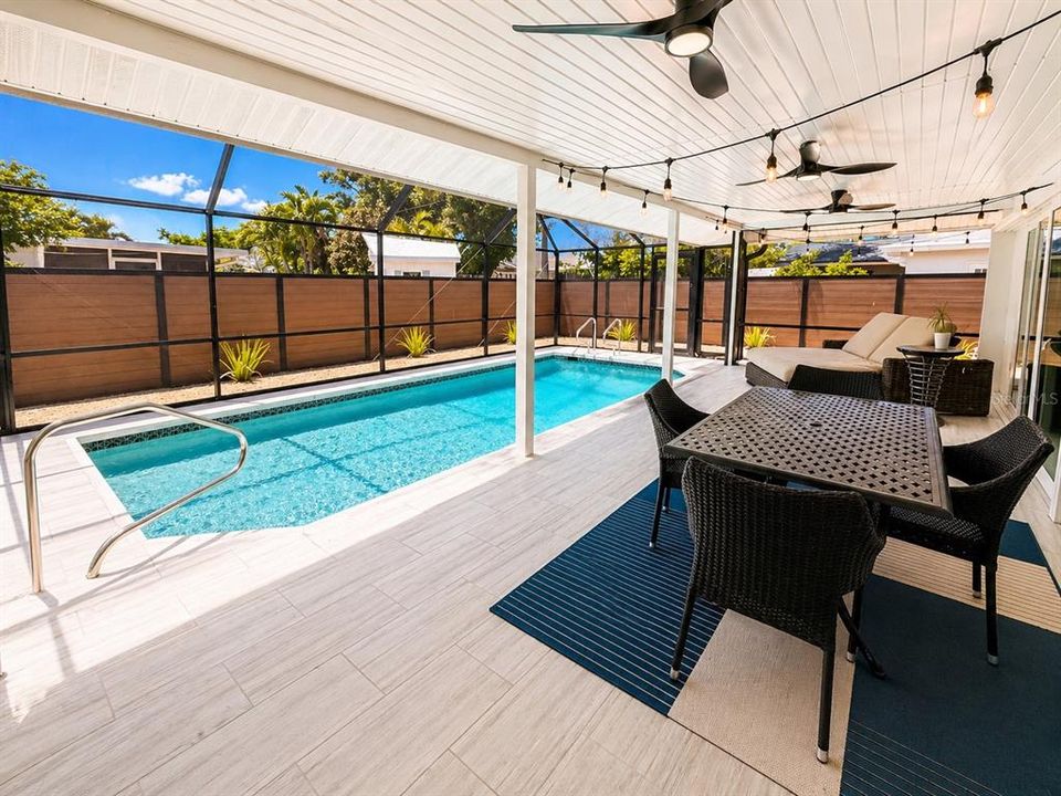 Active With Contract: $999,999 (4 beds, 2 baths, 1913 Square Feet)