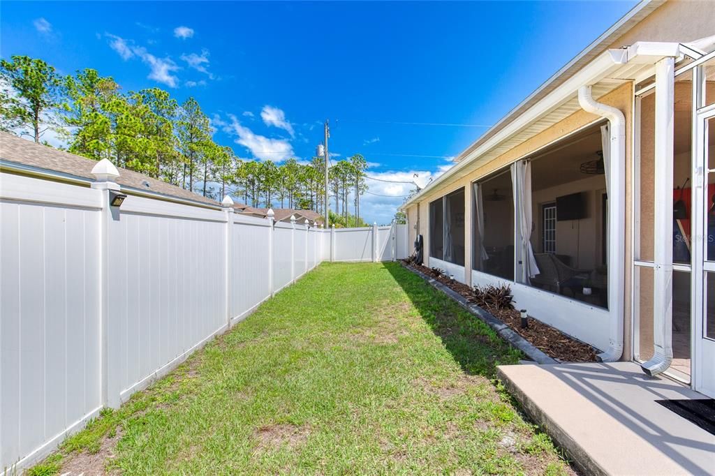 En Venta: $569,900 (4 camas, 2 baños, 2907 Pies cuadrados)