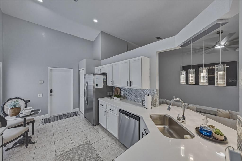 For Sale: $375,000 (3 beds, 2 baths, 1505 Square Feet)