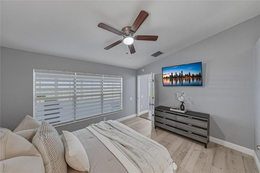 For Sale: $375,000 (3 beds, 2 baths, 1505 Square Feet)