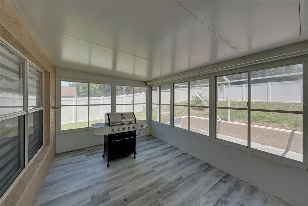 For Sale: $375,000 (3 beds, 2 baths, 1505 Square Feet)