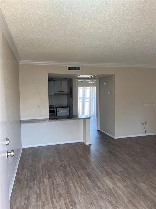 В аренду: $1,095 (1 спален, 1 ванн, 496 Квадратных фут)