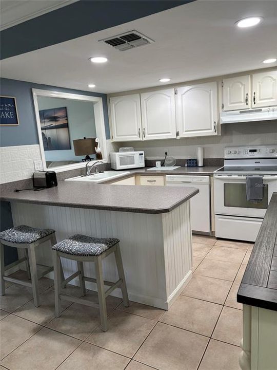 For Sale: $157,500 (2 beds, 2 baths, 1505 Square Feet)