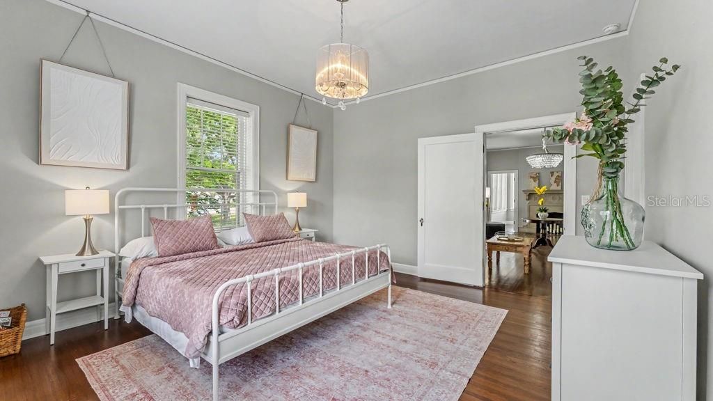 For Sale: $634,900 (3 beds, 2 baths, 2588 Square Feet)