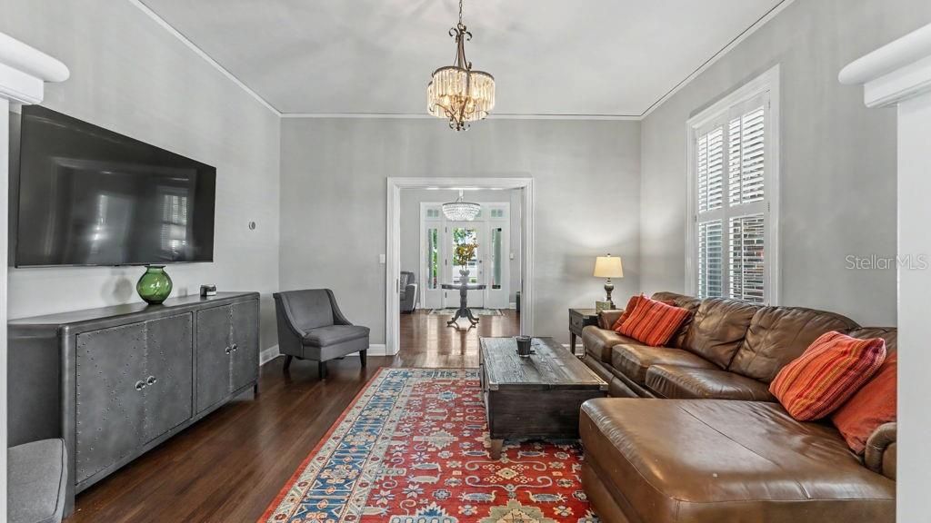 For Sale: $634,900 (3 beds, 2 baths, 2588 Square Feet)