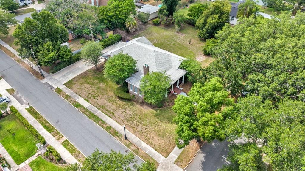 For Sale: $634,900 (3 beds, 2 baths, 2588 Square Feet)