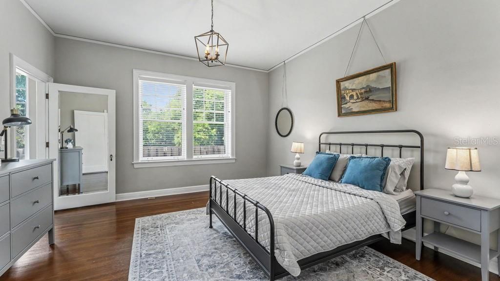 For Sale: $634,900 (3 beds, 2 baths, 2588 Square Feet)