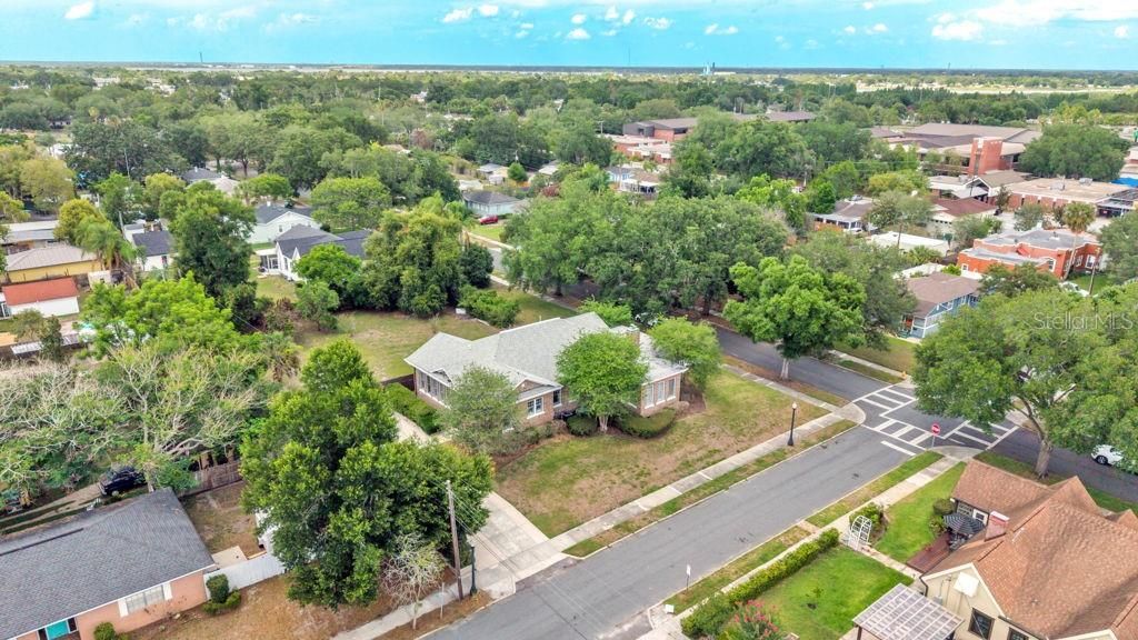 For Sale: $634,900 (3 beds, 2 baths, 2588 Square Feet)