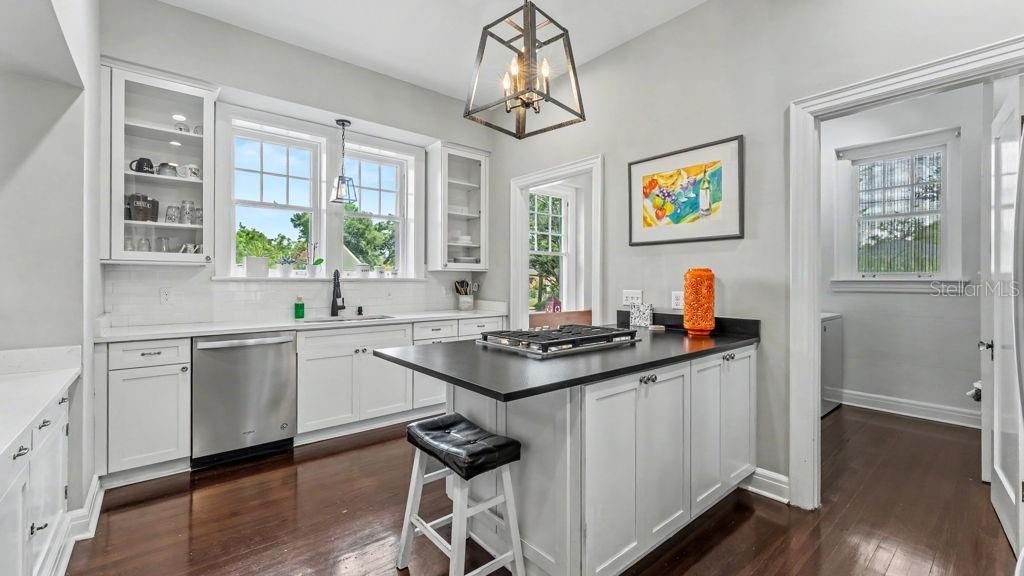 For Sale: $634,900 (3 beds, 2 baths, 2588 Square Feet)