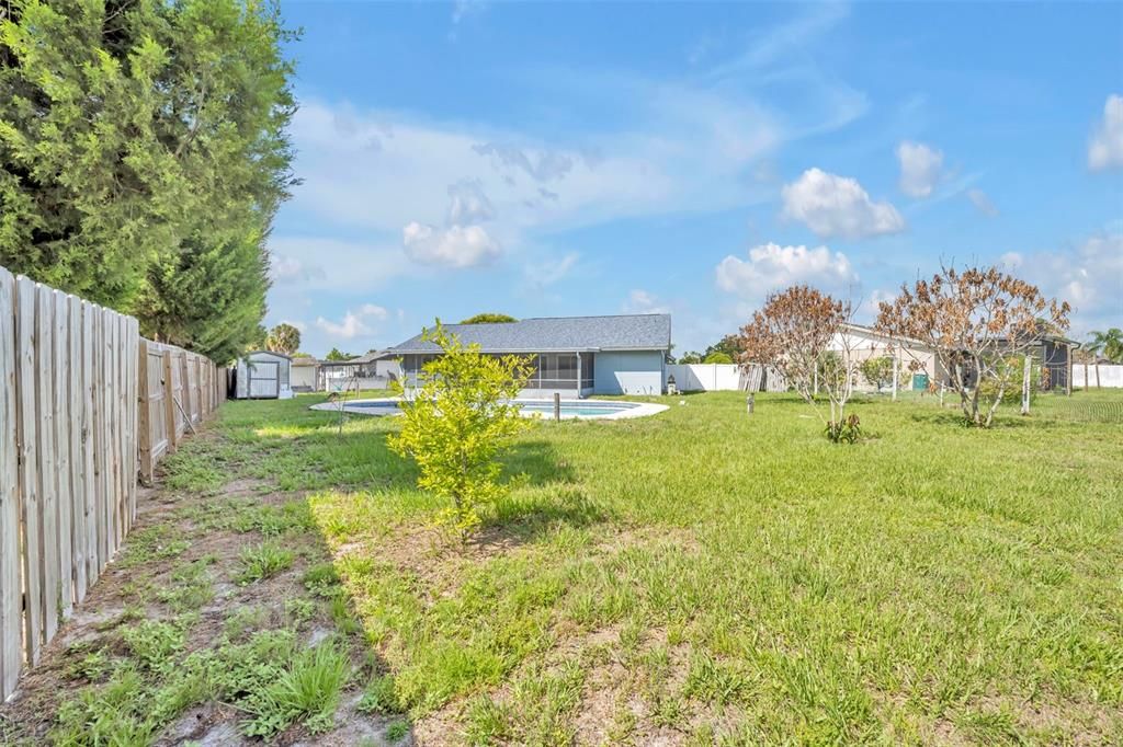 For Sale: $400,000 (3 beds, 2 baths, 1589 Square Feet)
