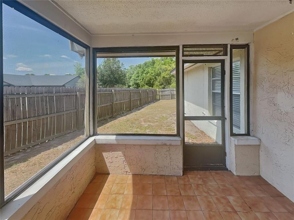 В аренду: $2,119 (3 спален, 2 ванн, 1255 Квадратных фут)