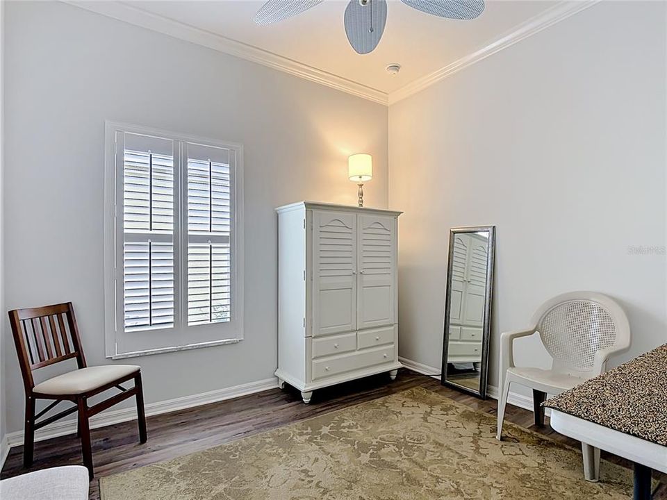 Active With Contract: $270,000 (2 beds, 2 baths, 1467 Square Feet)