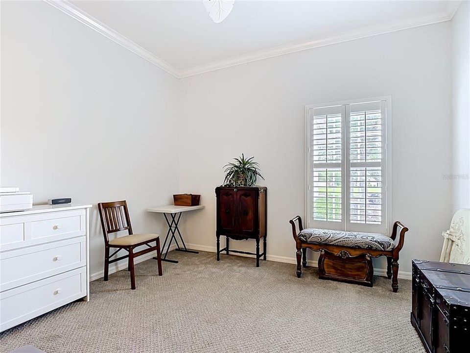 Active With Contract: $270,000 (2 beds, 2 baths, 1467 Square Feet)