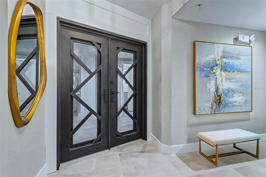 For Sale: $1,900,000 (3 beds, 3 baths, 2370 Square Feet)