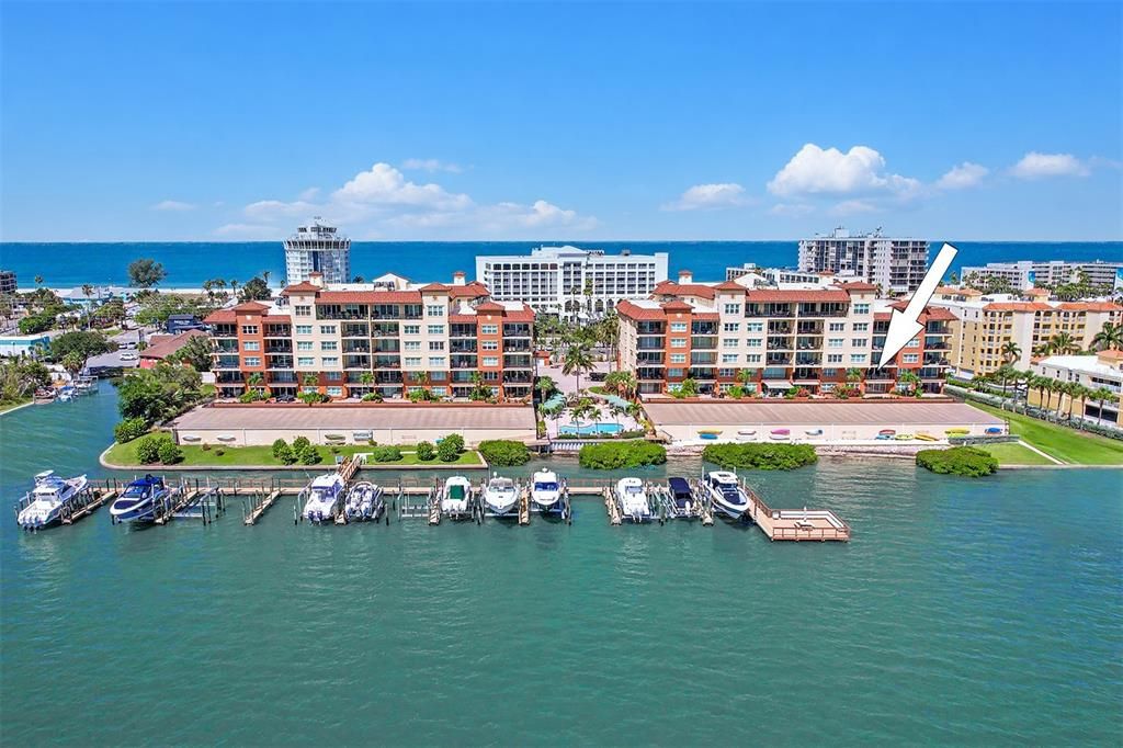 For Sale: $1,900,000 (3 beds, 3 baths, 2370 Square Feet)