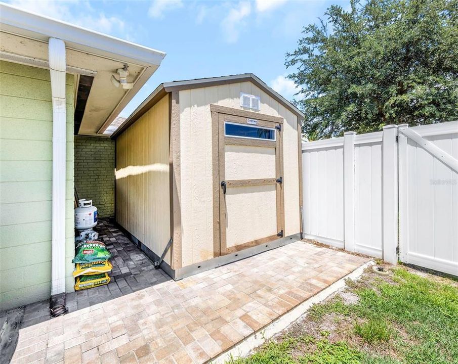 На продажу: $489,900 (3 спален, 2 ванн, 1486 Квадратных фут)