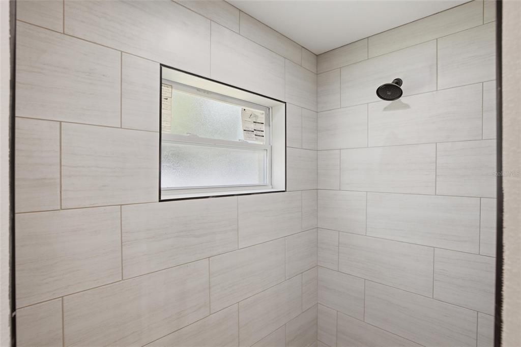 For Sale: $350,000 (4 beds, 2 baths, 1720 Square Feet)