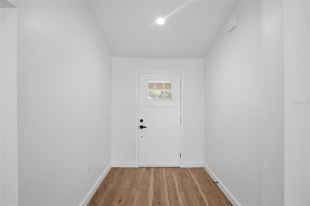 For Sale: $350,000 (4 beds, 2 baths, 1720 Square Feet)