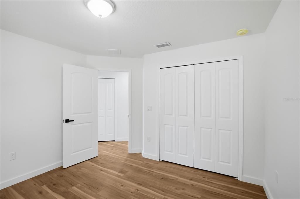 For Sale: $350,000 (4 beds, 2 baths, 1720 Square Feet)