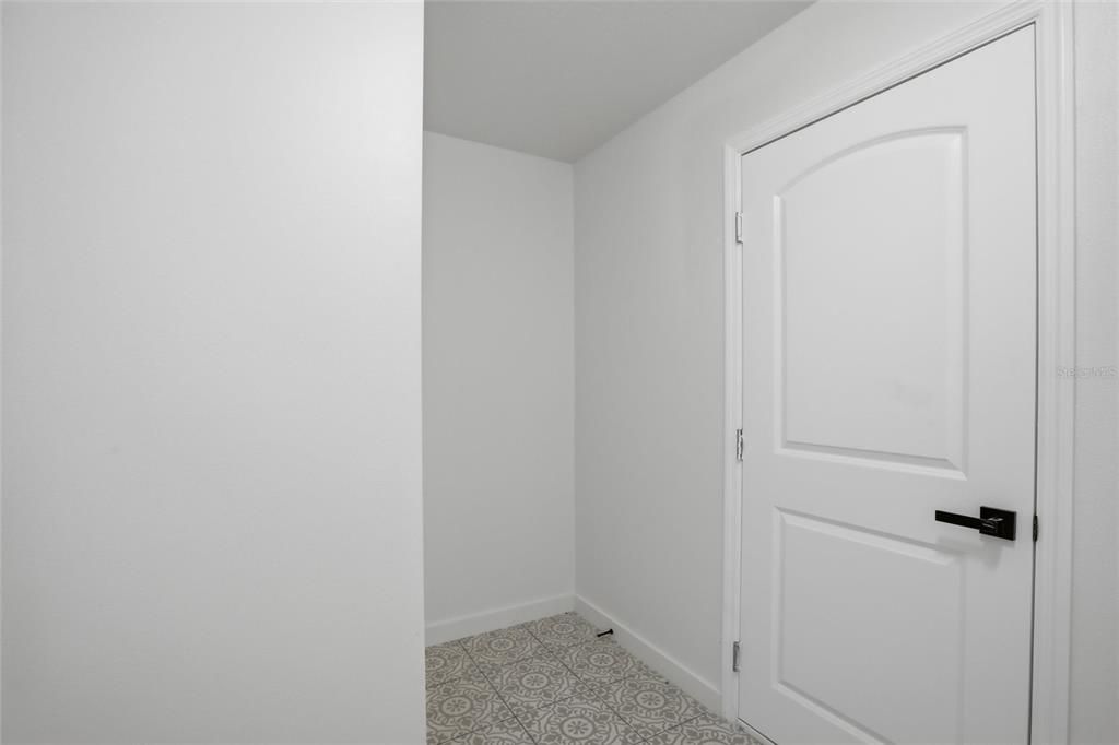 For Sale: $350,000 (4 beds, 2 baths, 1720 Square Feet)