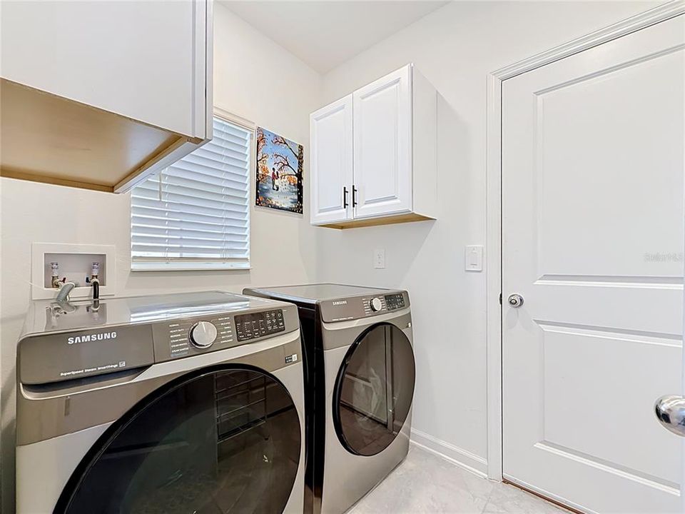 For Sale: $285,000 (3 beds, 2 baths, 1432 Square Feet)