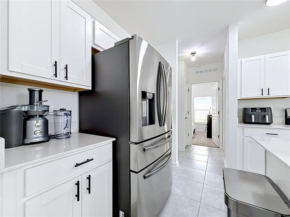 For Sale: $285,000 (3 beds, 2 baths, 1432 Square Feet)