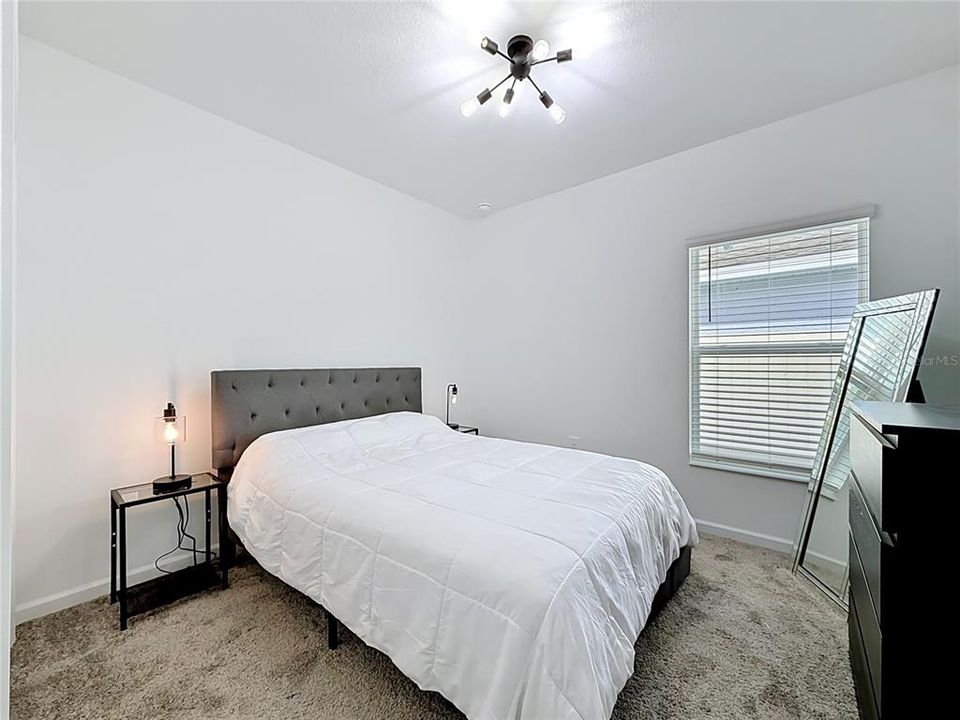 For Sale: $285,000 (3 beds, 2 baths, 1432 Square Feet)