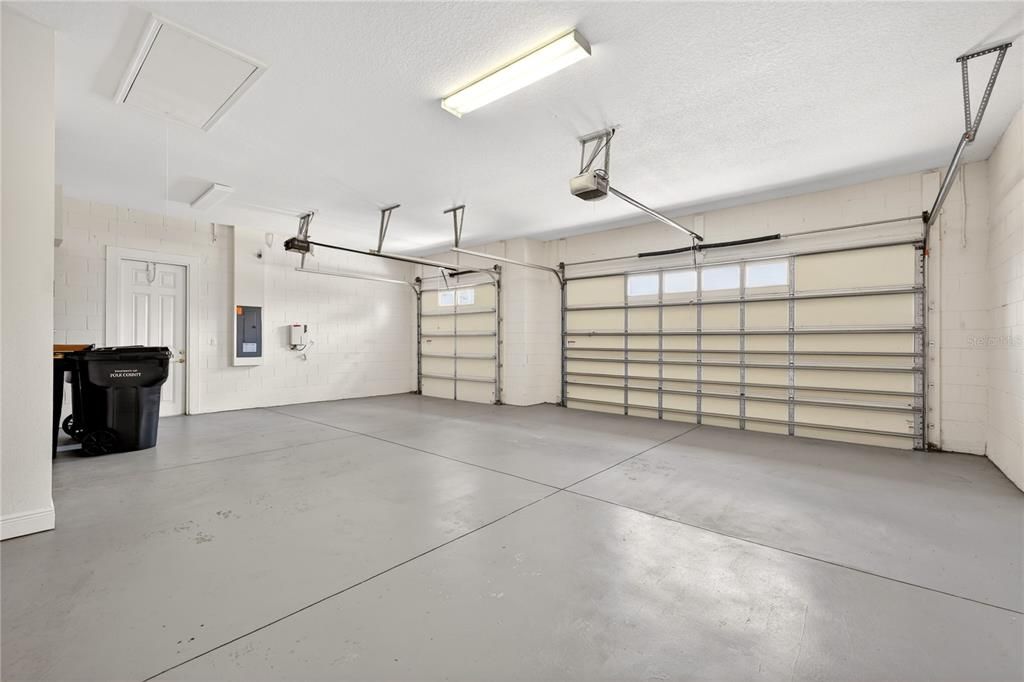 En Venta: $499,900 (3 camas, 3 baños, 2580 Pies cuadrados)