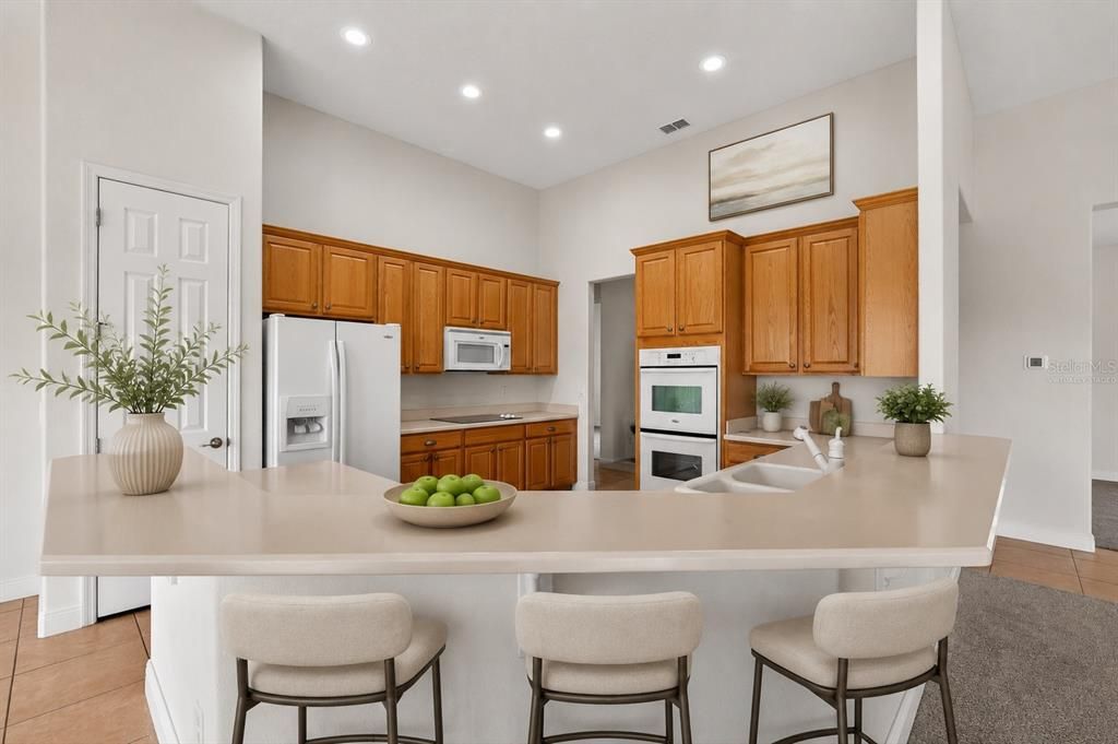 En Venta: $499,900 (3 camas, 3 baños, 2580 Pies cuadrados)