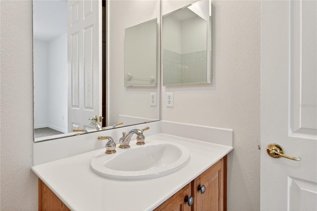 En Venta: $499,900 (3 camas, 3 baños, 2580 Pies cuadrados)