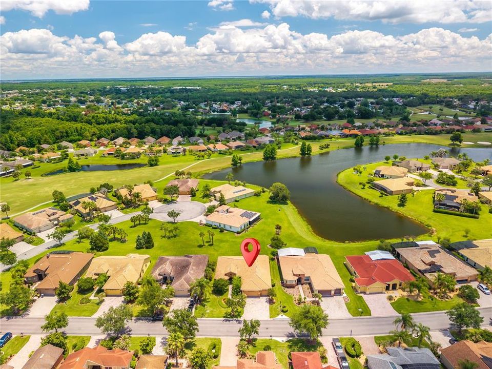 En Venta: $499,900 (3 camas, 3 baños, 2580 Pies cuadrados)