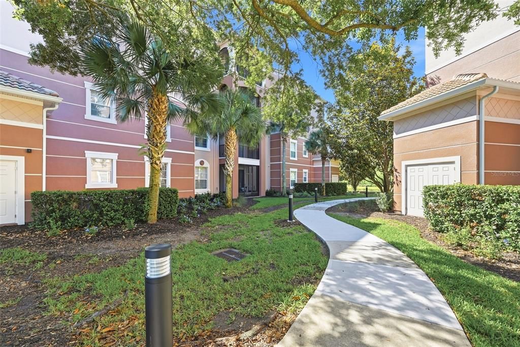 For Sale: $159,950 (2 beds, 2 baths, 1112 Square Feet)