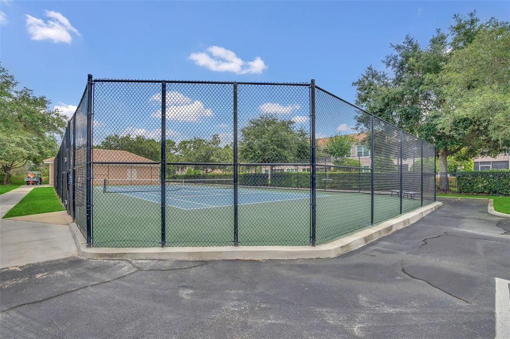 For Sale: $159,950 (2 beds, 2 baths, 1112 Square Feet)