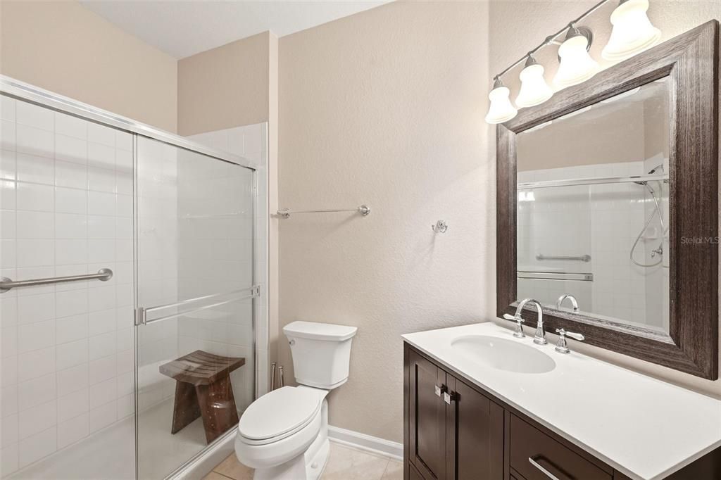 For Sale: $159,950 (2 beds, 2 baths, 1112 Square Feet)