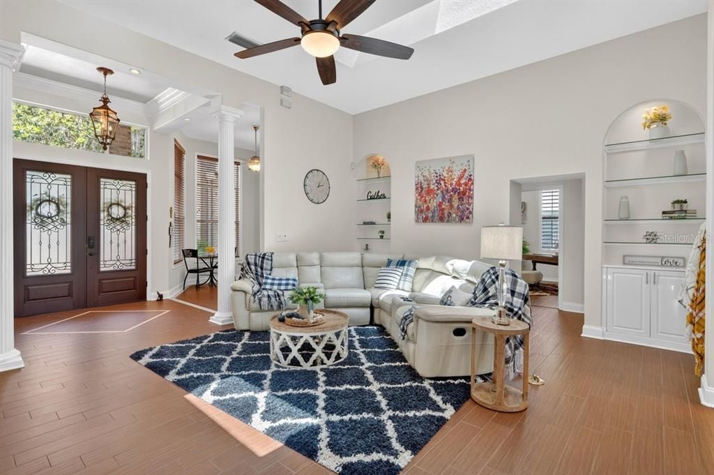 For Sale: $599,999 (4 beds, 3 baths, 2768 Square Feet)