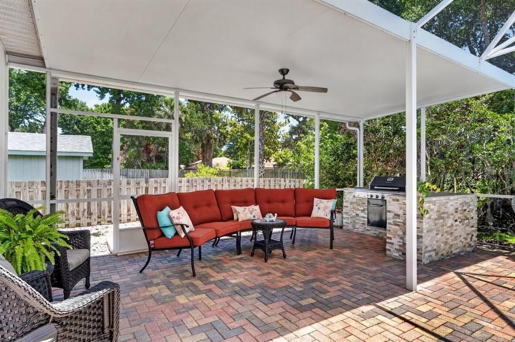 For Sale: $599,999 (4 beds, 3 baths, 2768 Square Feet)