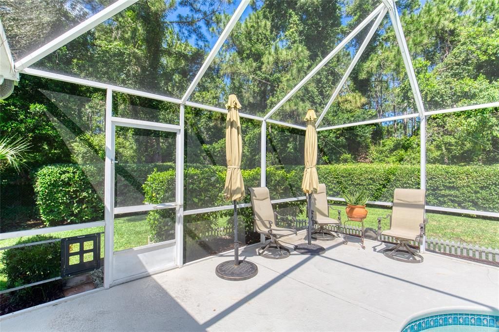 Active With Contract: $449,900 (3 beds, 2 baths, 2086 Square Feet)
