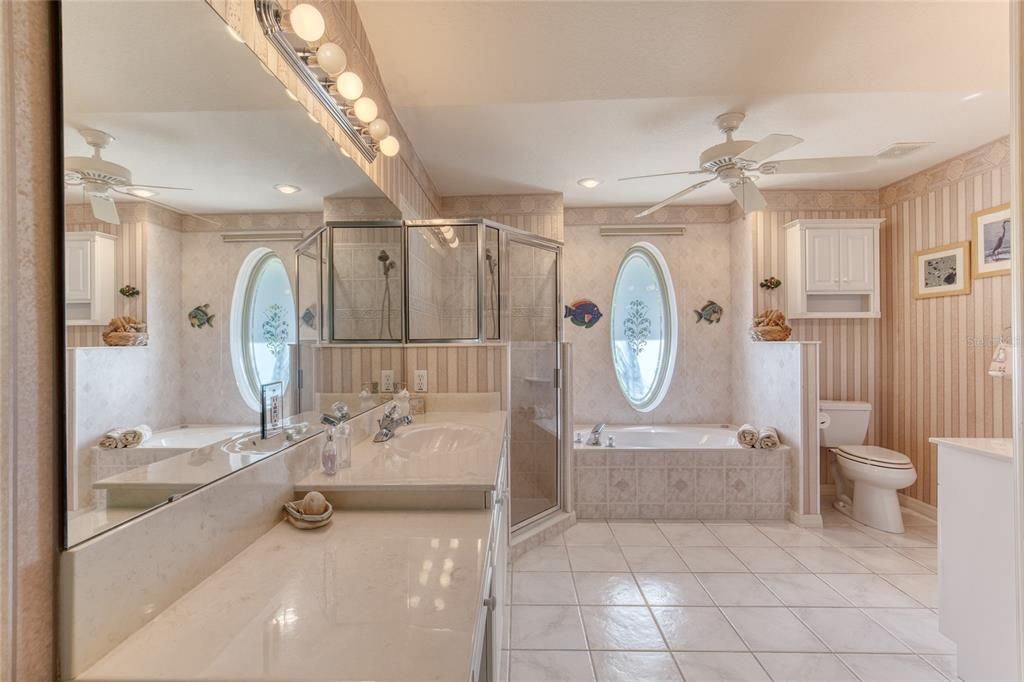 Active With Contract: $449,900 (3 beds, 2 baths, 2086 Square Feet)