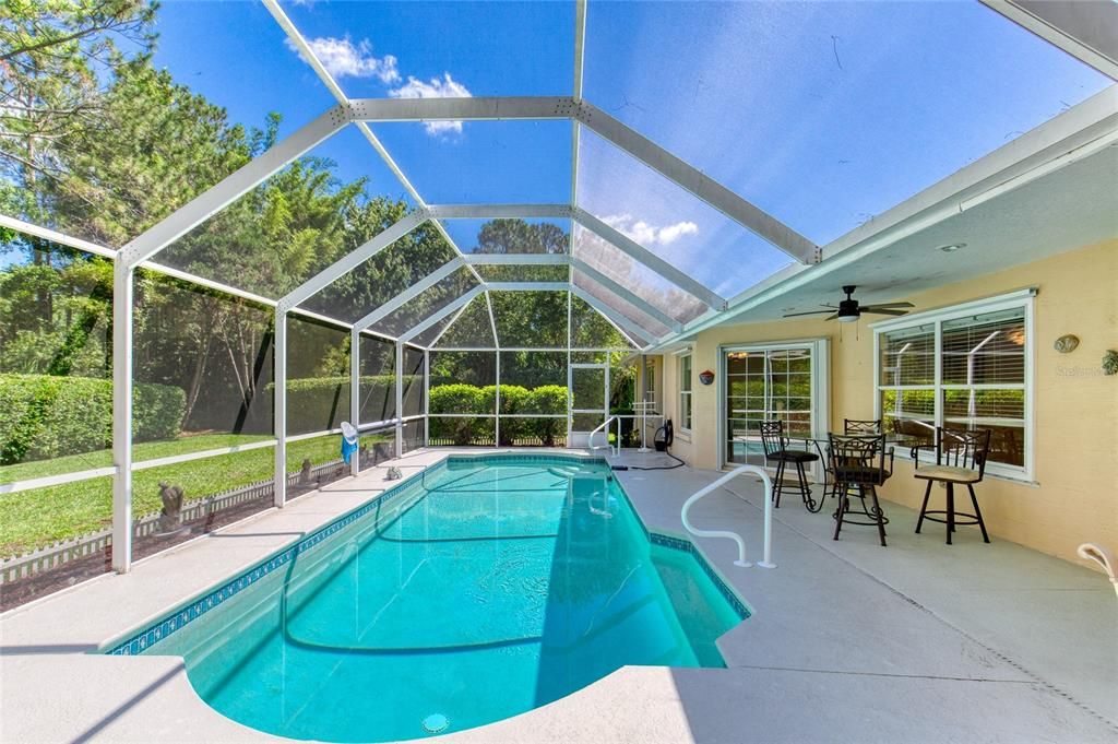 Active With Contract: $449,900 (3 beds, 2 baths, 2086 Square Feet)