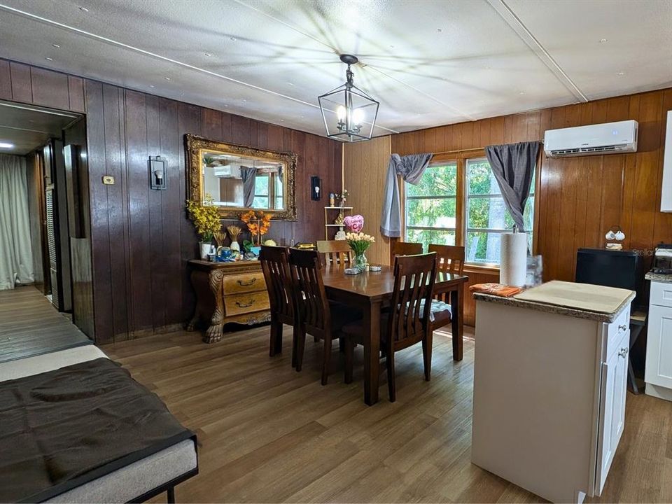 На продажу: $145,000 (3 спален, 1 ванн, 1400 Квадратных фут)