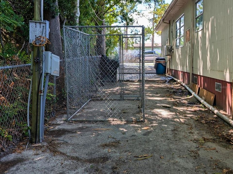 На продажу: $145,000 (3 спален, 1 ванн, 1400 Квадратных фут)