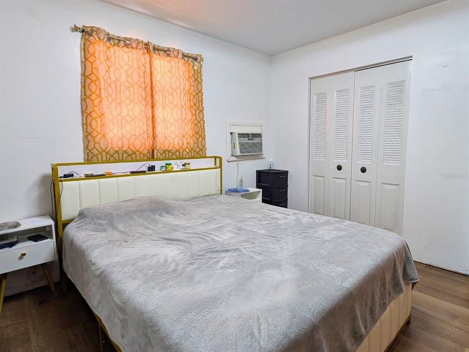 На продажу: $145,000 (3 спален, 1 ванн, 1400 Квадратных фут)
