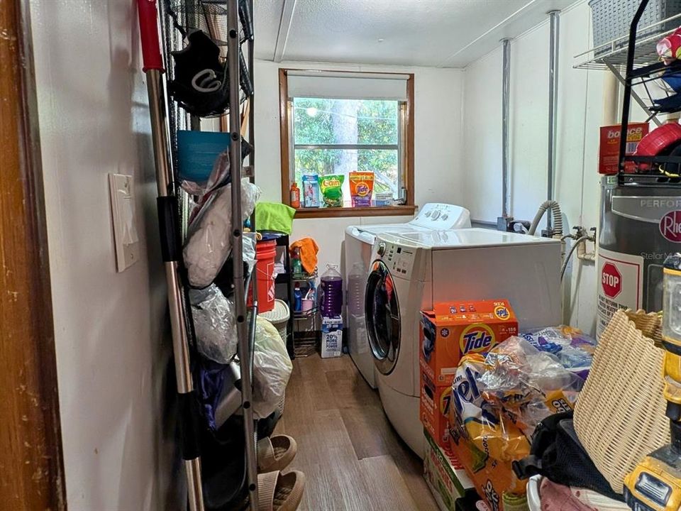 На продажу: $145,000 (3 спален, 1 ванн, 1400 Квадратных фут)